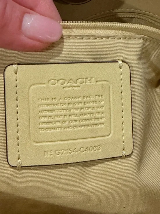 Coach Horse & Carriage Tote Chalk Vanilla C4063 - Picture 14 of 14